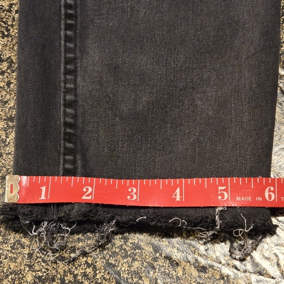 RVCA TAMMY Black Ankle Cropped Jeans Frayed Hem Stretch Women size 29 - Picture 12 of 16